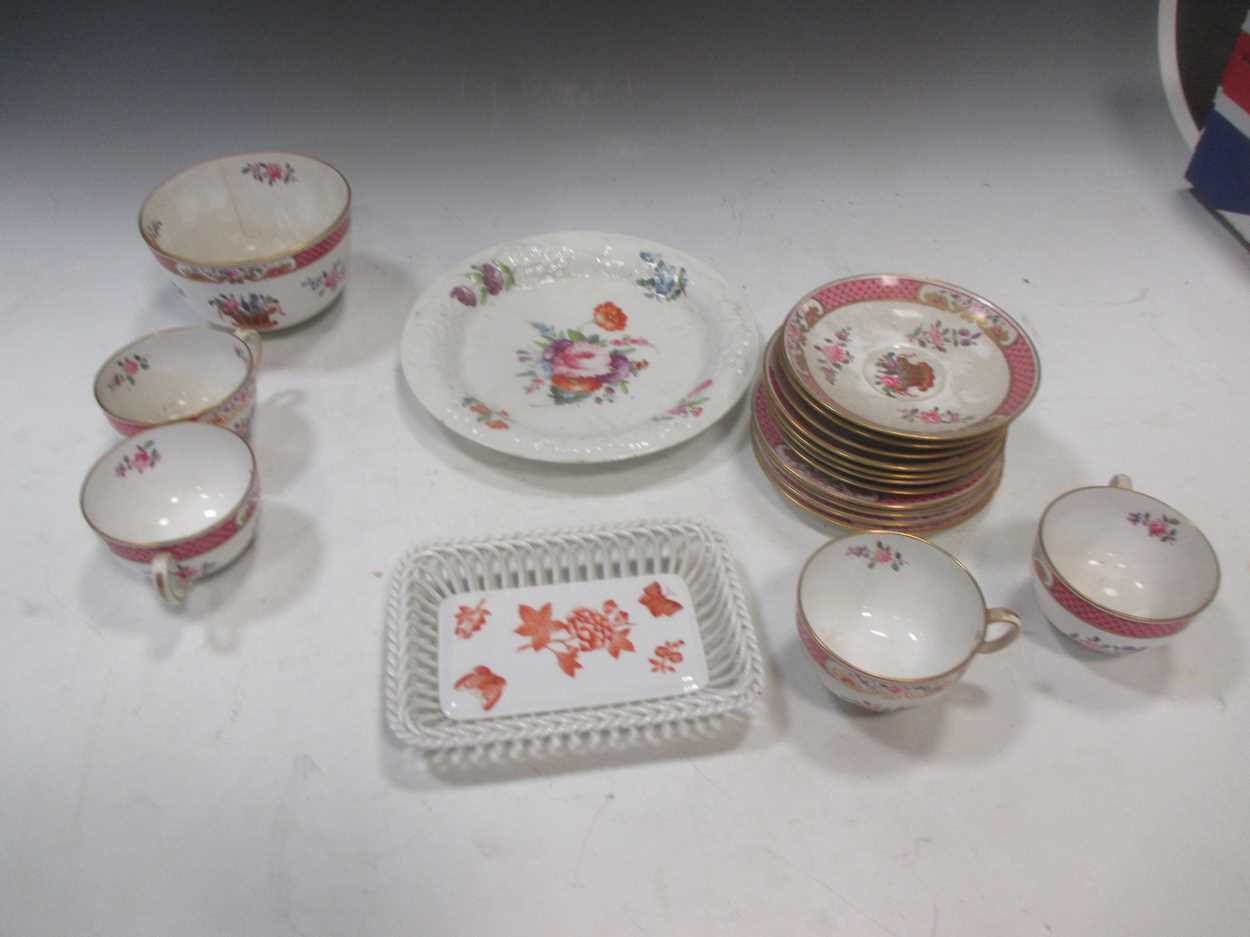 A Limoges Delvaux part coffee service together with a quantity of porcelain tea and coffee part - Bild 7 aus 19