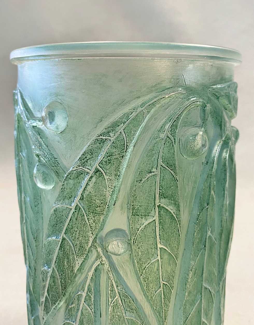 Laurier, an R. Lalique opalescent and blue stained glass vase, - Image 4 of 5