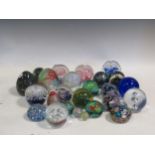 A collection of various glass paperweights, modern, most unnamed (24)