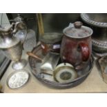 An oak and electroplate tea caddy, a vintage copper jelly mould and assorted other electroplate,