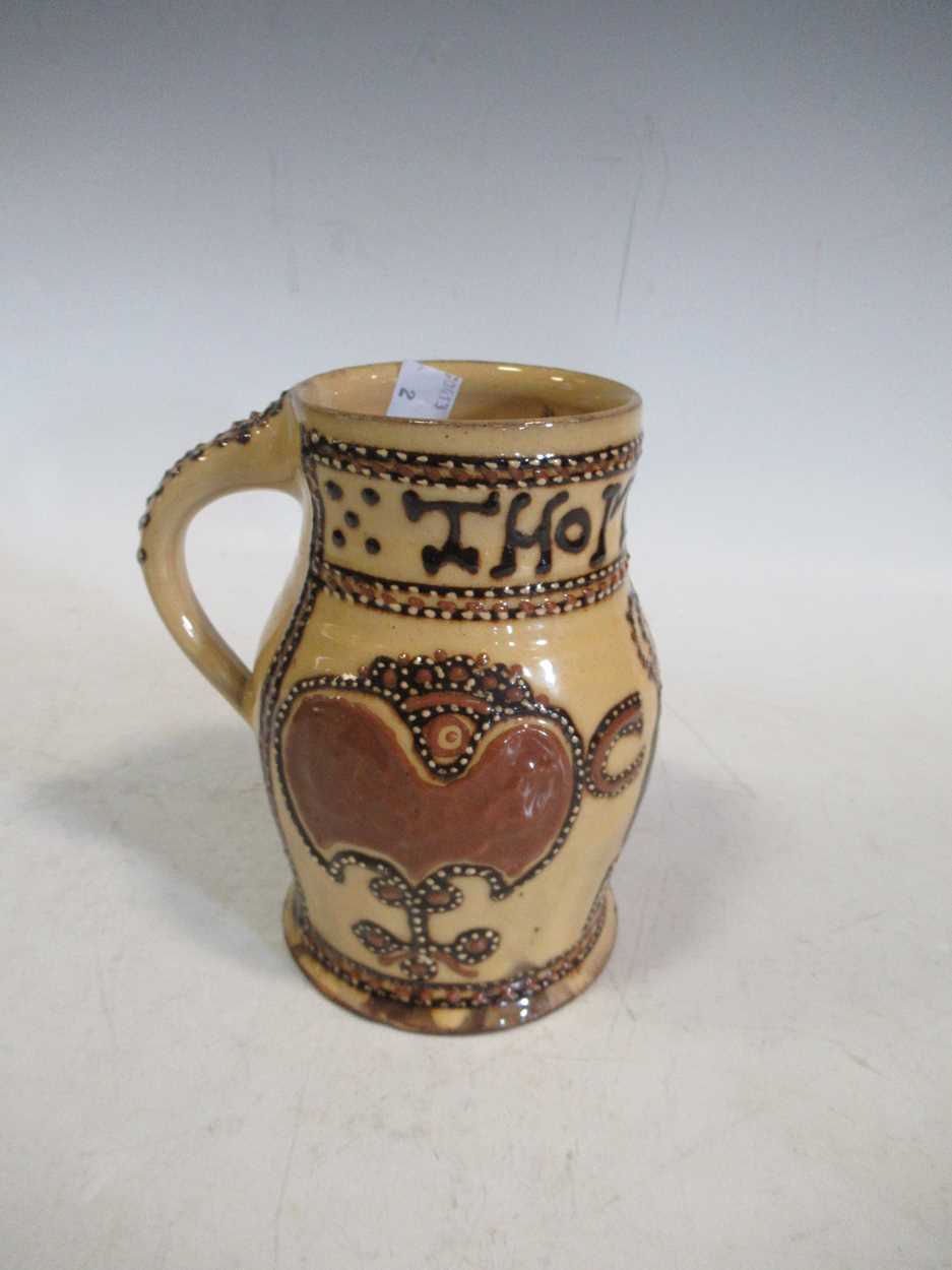 'Thomas Toft' reproduction slipware mug, probably mid 20th century - Bild 2 aus 5