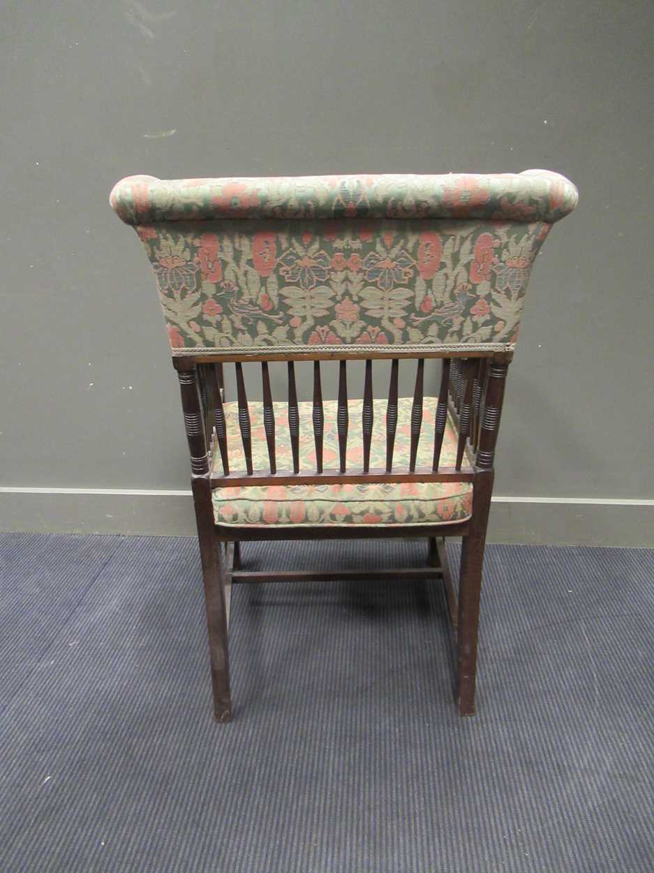 An Art Nouveau chair in the William Morris style - Bild 5 aus 6