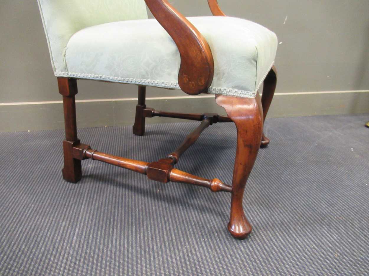 A George III style armchair, the scroll end flat arms over cabriole fore legs joined by an H - Bild 3 aus 3