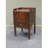 A Georgian mahogany night cupboard/ bedside cabinet 80 x 48 x 46cm