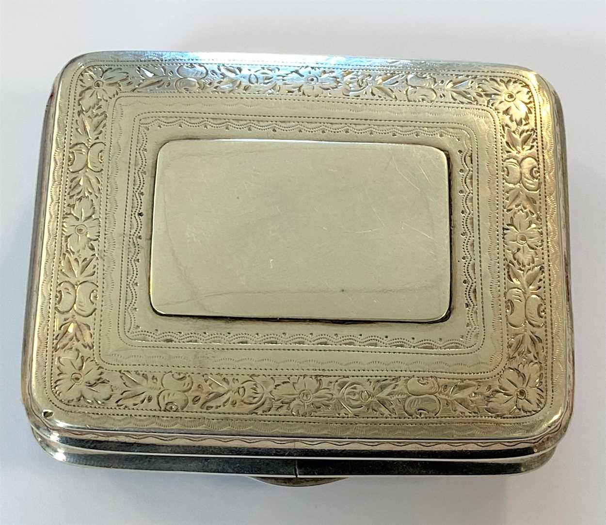 Aberdeen - A very rare George III Scottish provincial silver snuffbox, - Image 9 of 12