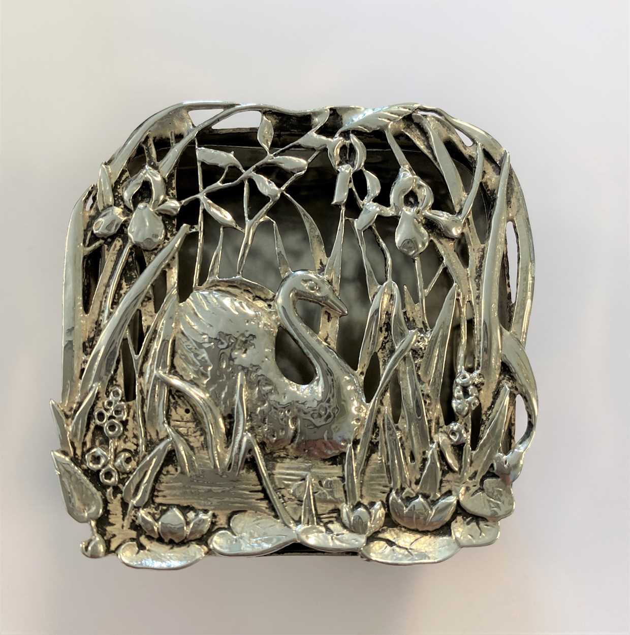 An Edward VII silver Art Nouveau box, - Image 2 of 5