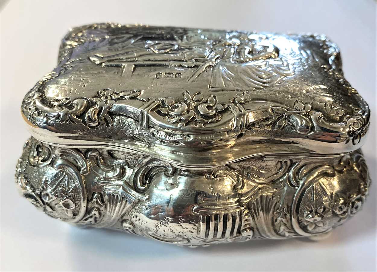 A continental metalwares silver table snuff box, - Image 2 of 7