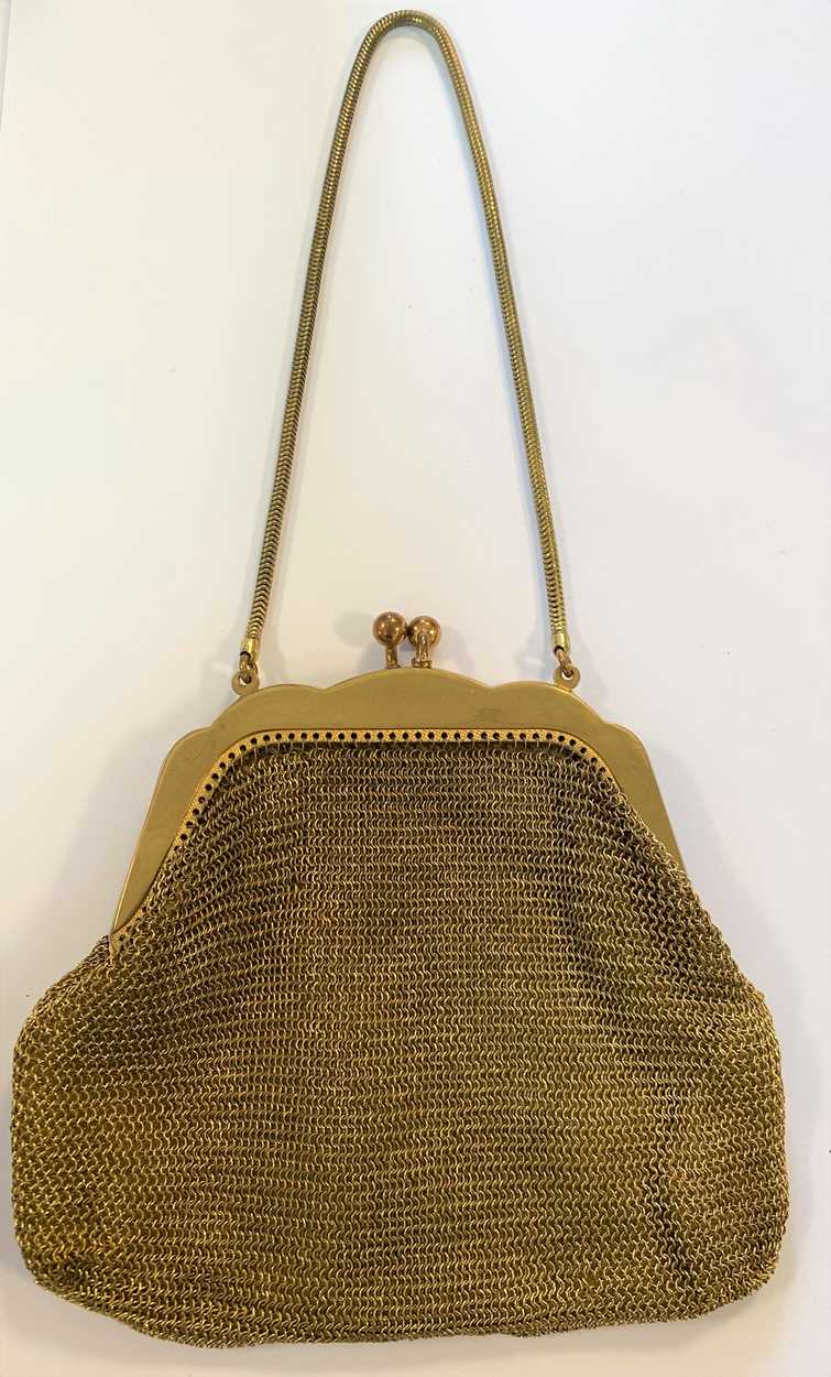 Two early 20th century mesh style dance purses, - Image 10 of 10
