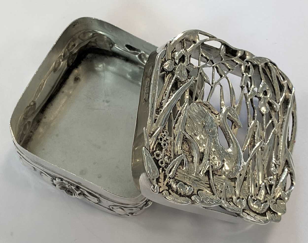An Edward VII silver Art Nouveau box, - Image 4 of 5