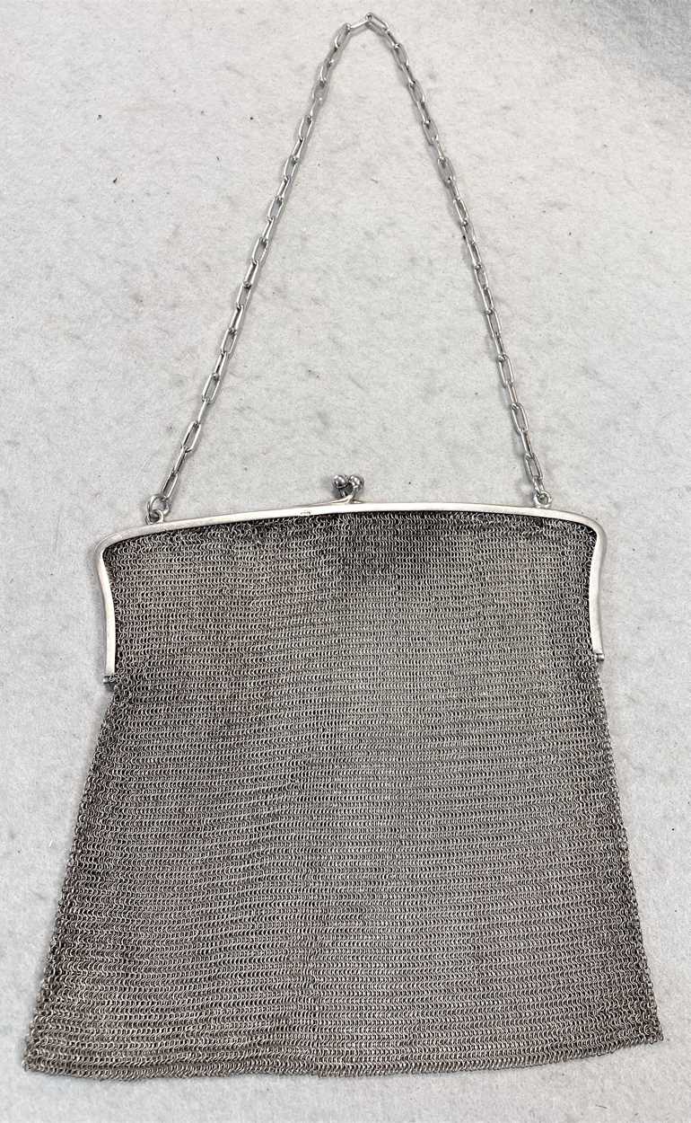 An early 20th century continental metalwares silver dance purse, - Image 6 of 6