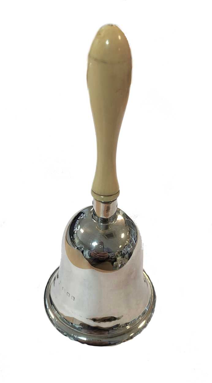 A George V silver table bell, - Image 2 of 4