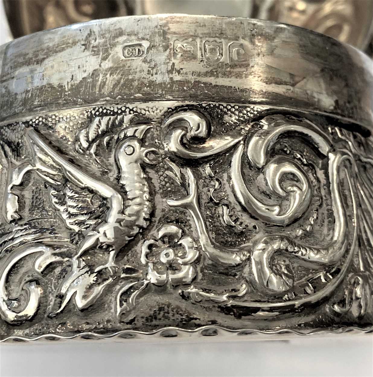 A Victorian silver trinket box, - Image 4 of 7