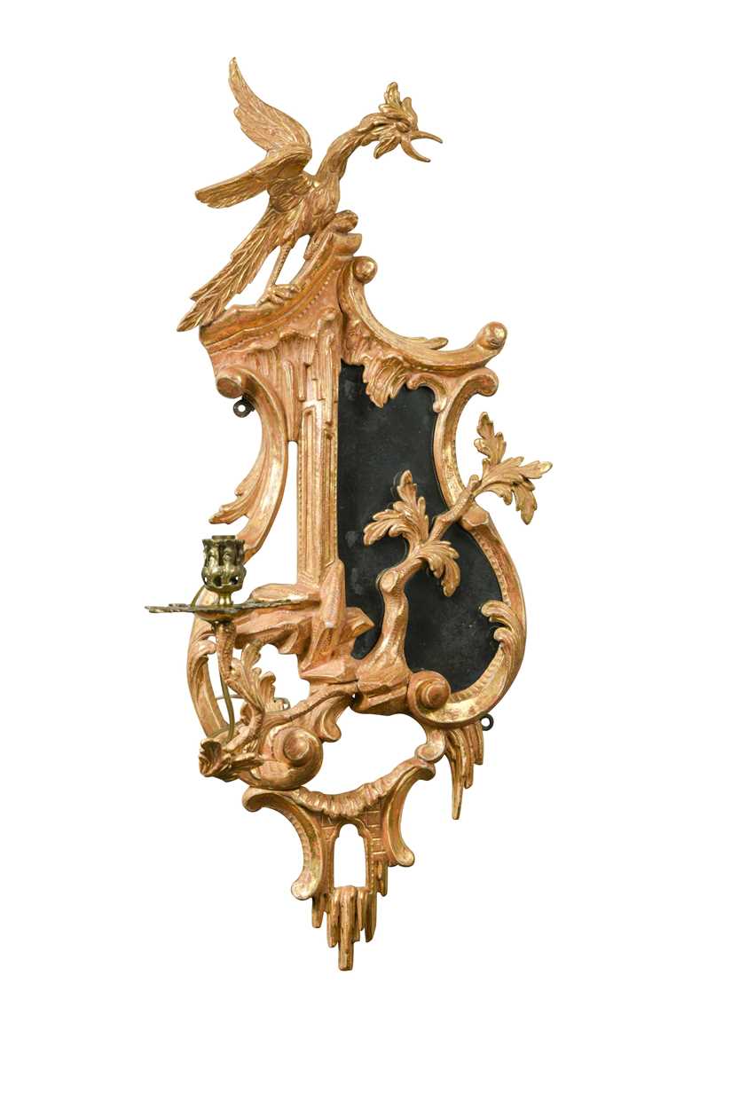 A pair of giltwood girandoles, 18th century, - Bild 3 aus 10