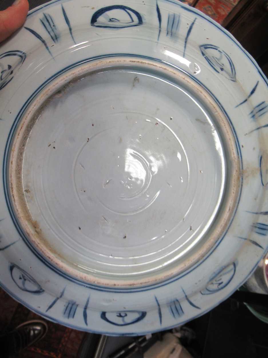 Two blue and white plates and a bowl (3)Condition report: Both plate have chipping to the rims and - Image 9 of 22