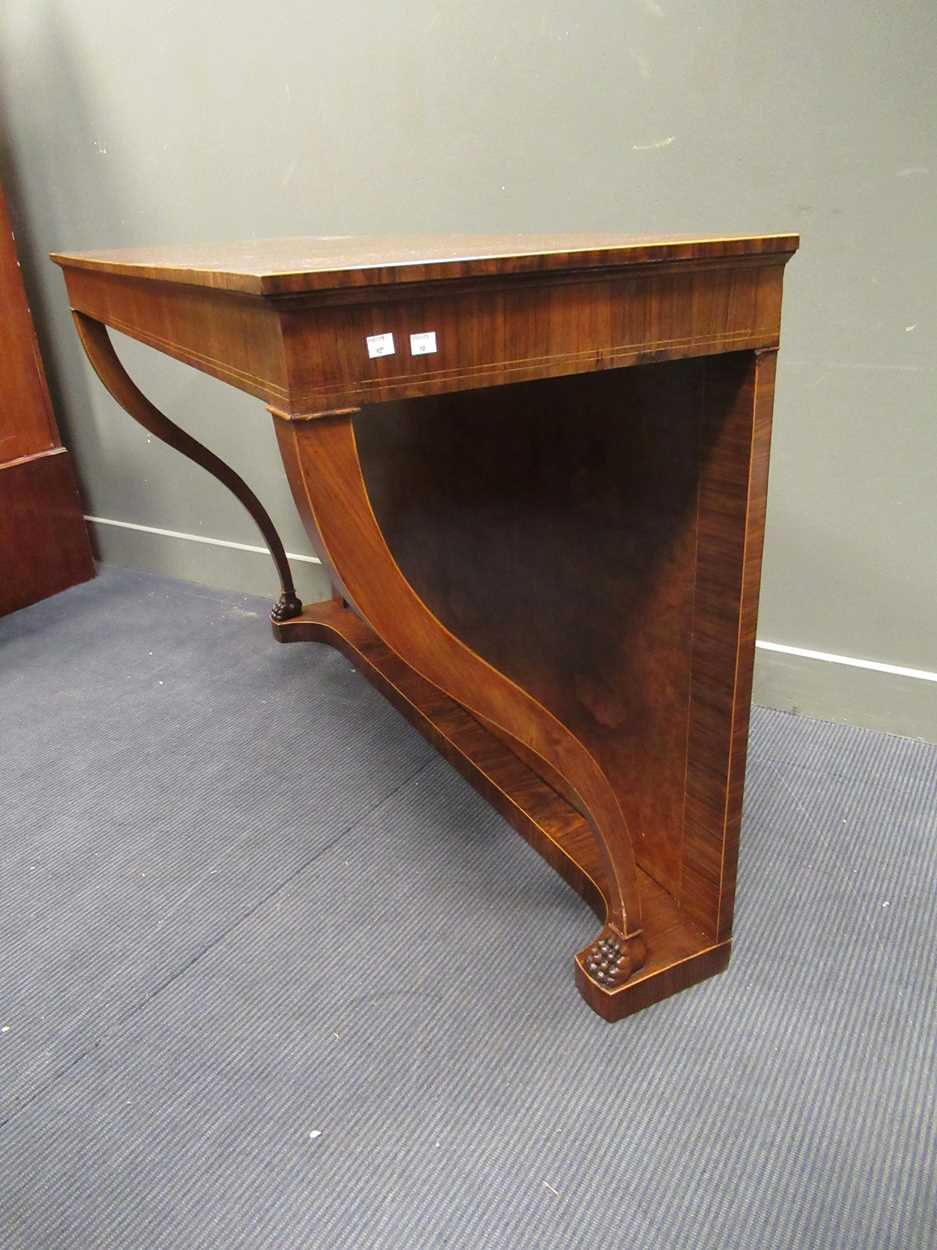 A Georgian style walnut consul table on lion paw carved foot supports 98 x 156 x 55.5cm - Image 2 of 6