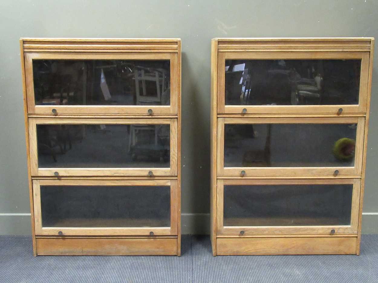 A pair of oak Globe Wernike style bookcases each with three compartments 129 x 88 x 34cm - Image 7 of 8