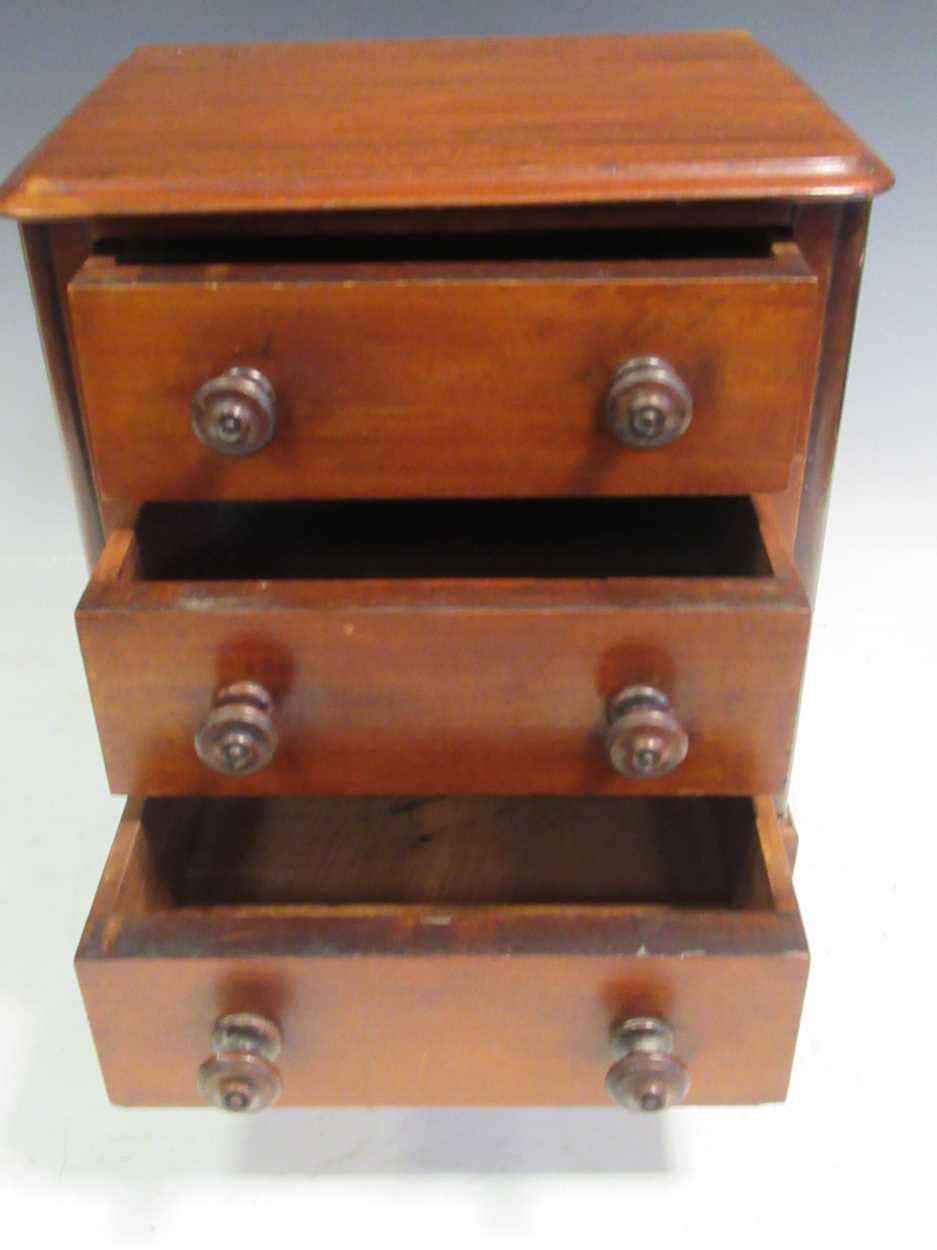 A 19th century mahogany miniature chest of drawers, 31cm high - Image 4 of 7