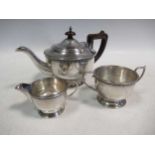 A silver three-piece tea set, 20ozt