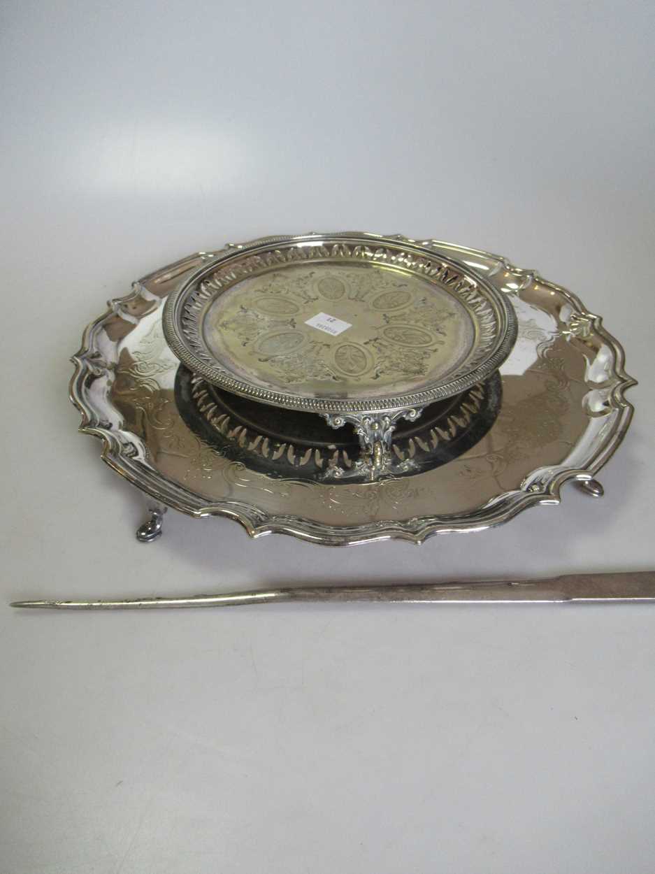 A quantity of silver napkin rings and small dishes 11.9ozt gross, together with a silver plated - Image 2 of 8