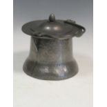 An Arts & Crafts pewter biscuit barrel, 17cm highCondition report: Markings and scratches