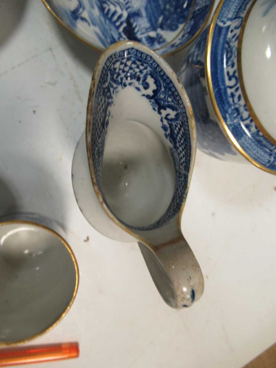 A collection of Newhall 'Trench Mortar' pattern tea and coffee wares, comprising two saucer - Bild 4 aus 6