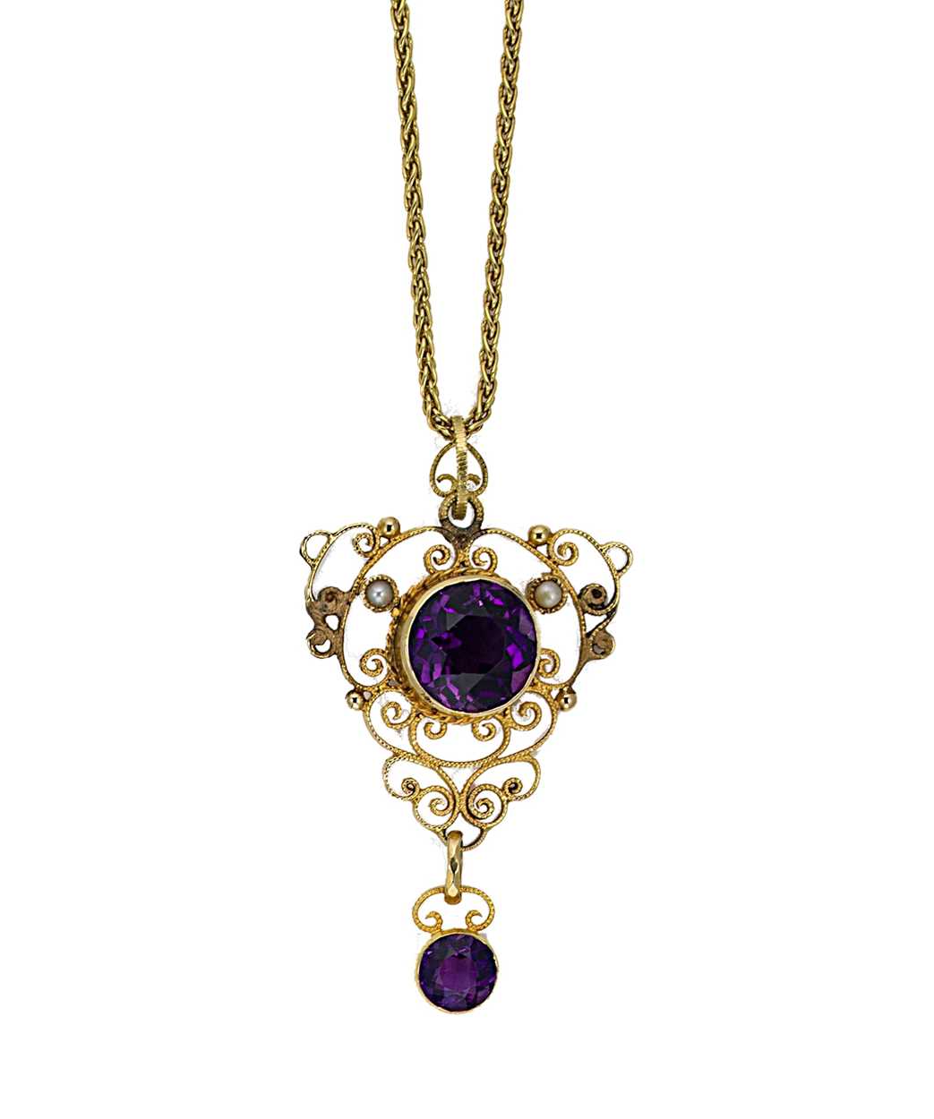 An amethyst pendant and chain,