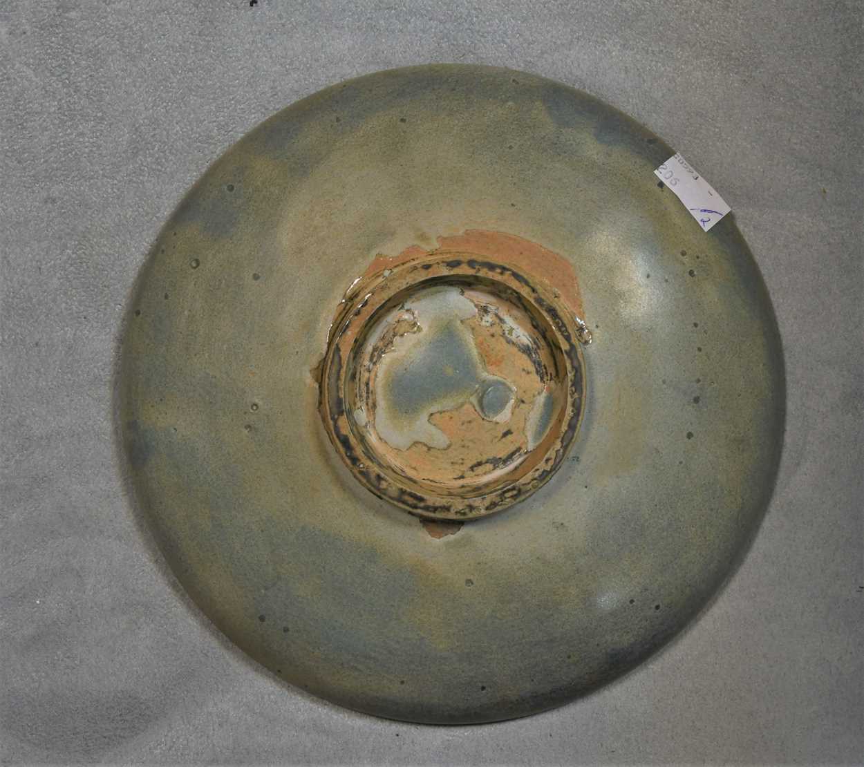 A Chinese Junyao bowl, - Bild 7 aus 8