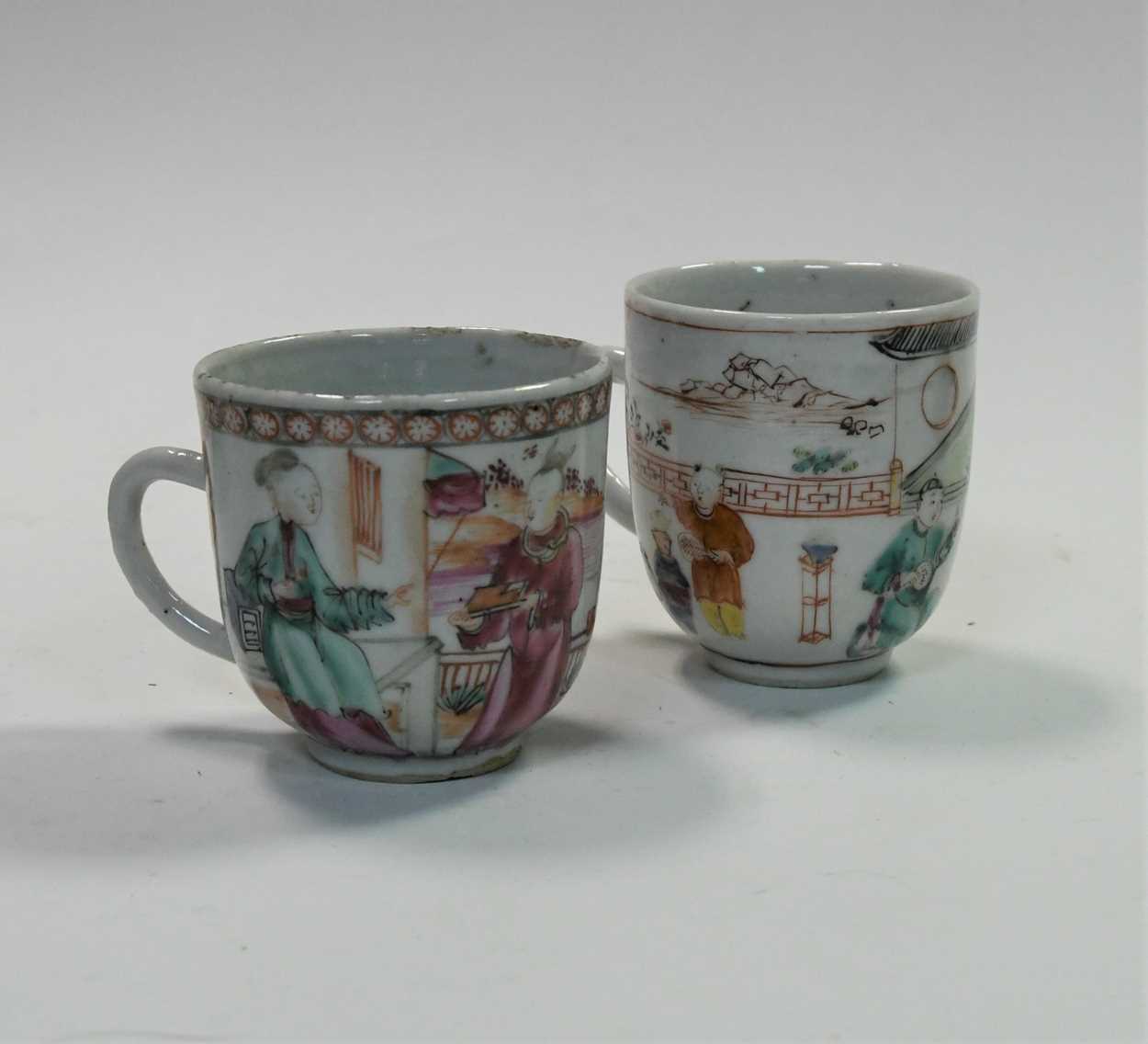 A group of five Chinese and Japanese tea and coffee cups and saucers, 18th/19th century, - Bild 13 aus 18