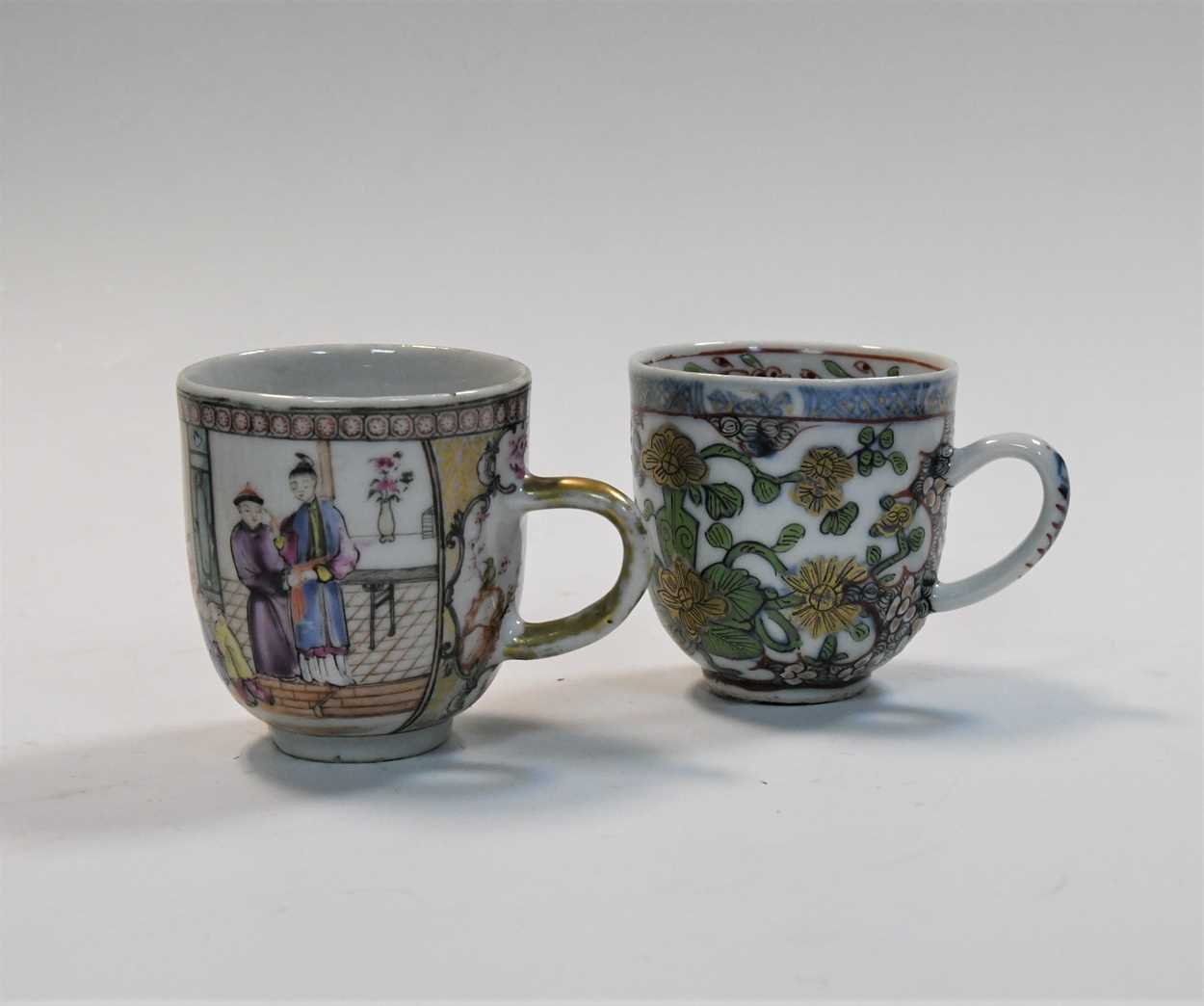 A group of five Chinese and Japanese tea and coffee cups and saucers, 18th/19th century, - Bild 10 aus 18