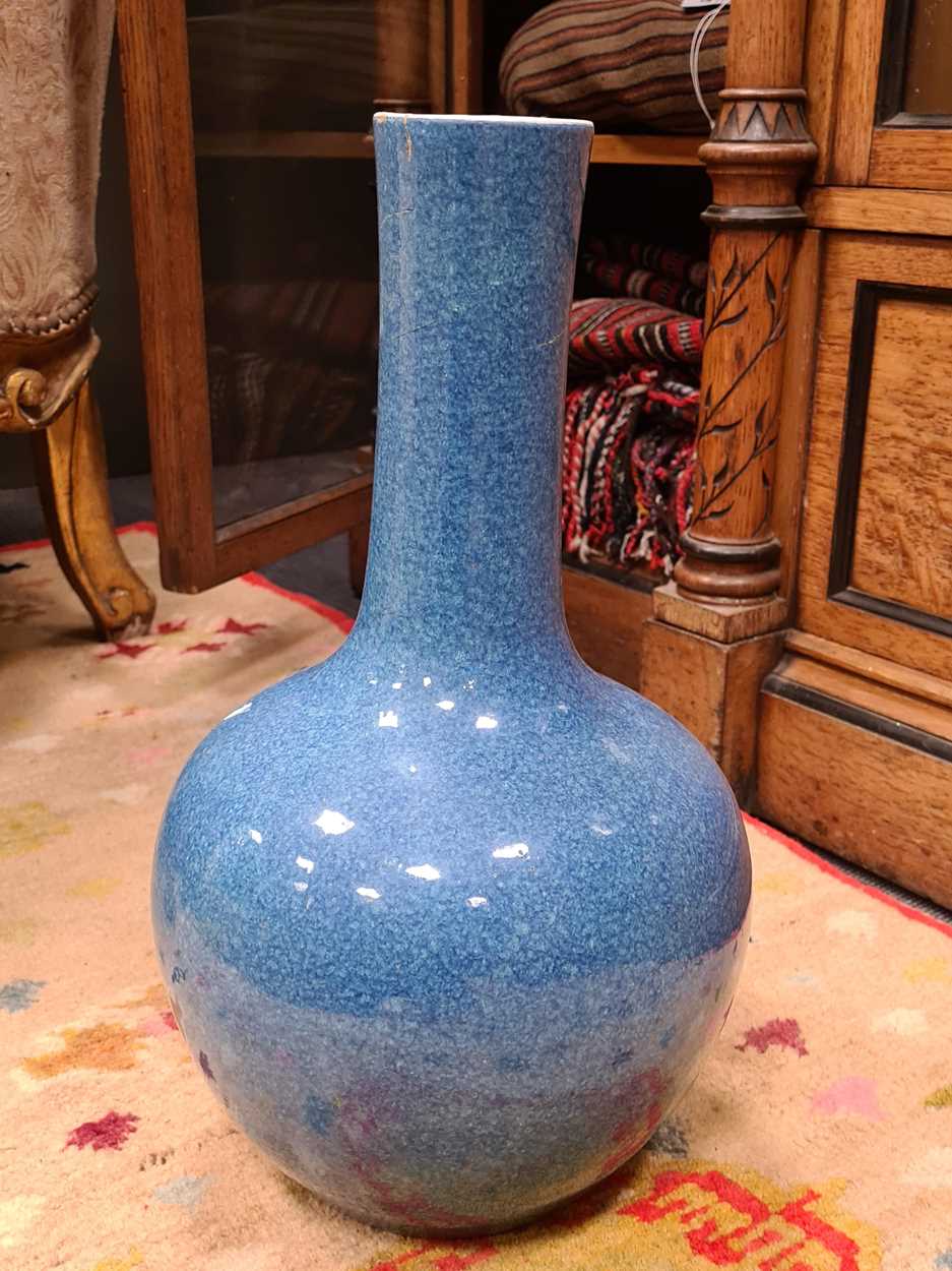 A Chinese flambé bottle vase, Qing Dynasty, 18th/19th century, - Bild 4 aus 12