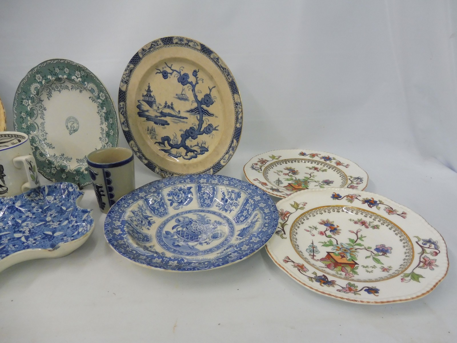 A collection of 19th Century ceramics including a bread plate. - Image 3 of 11