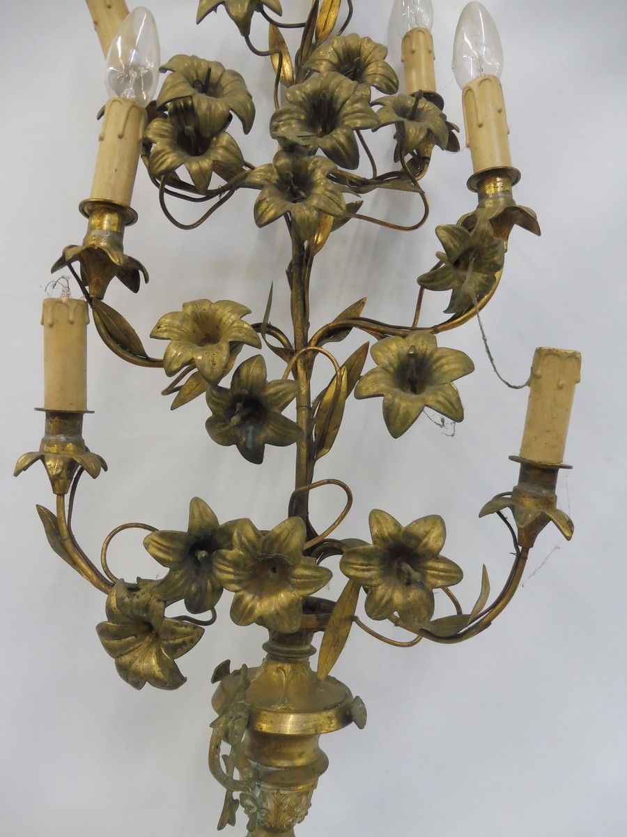 A tall brass table lamp centrepiece in the form of an entwined plant with flowers, raised upon a - Image 2 of 7