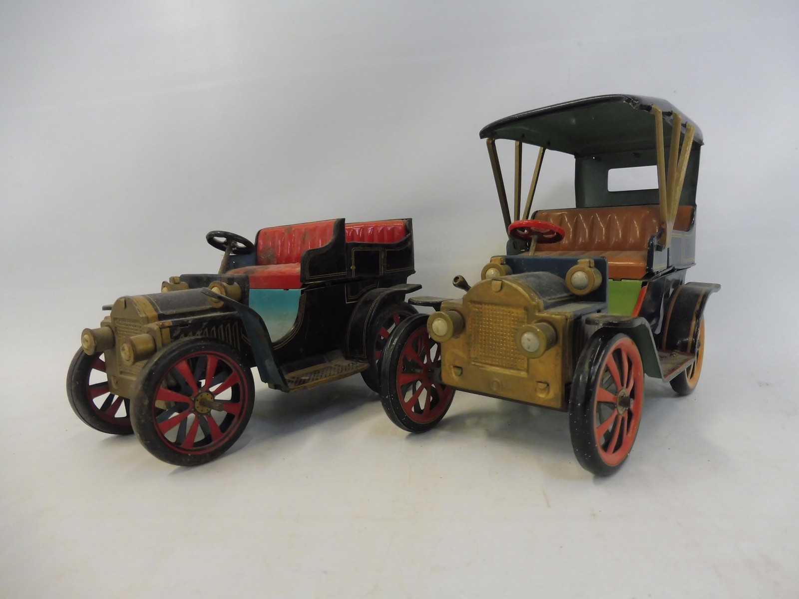 A Japanese tinplate Marx Toys clockwork tinplate car and one other. - Image 2 of 5