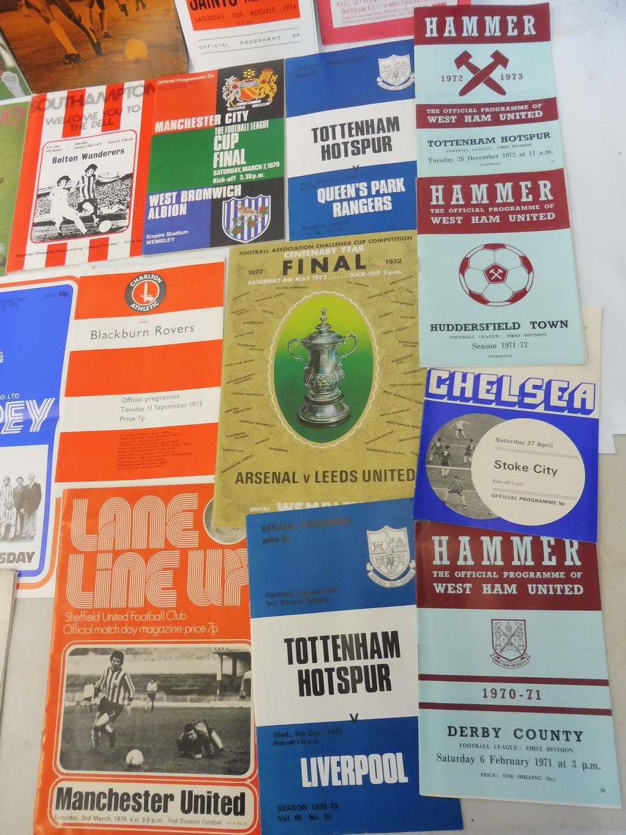 A large box of mixed sporting and other ephemera and programmes, some 1950s football: Swindon - Image 9 of 19