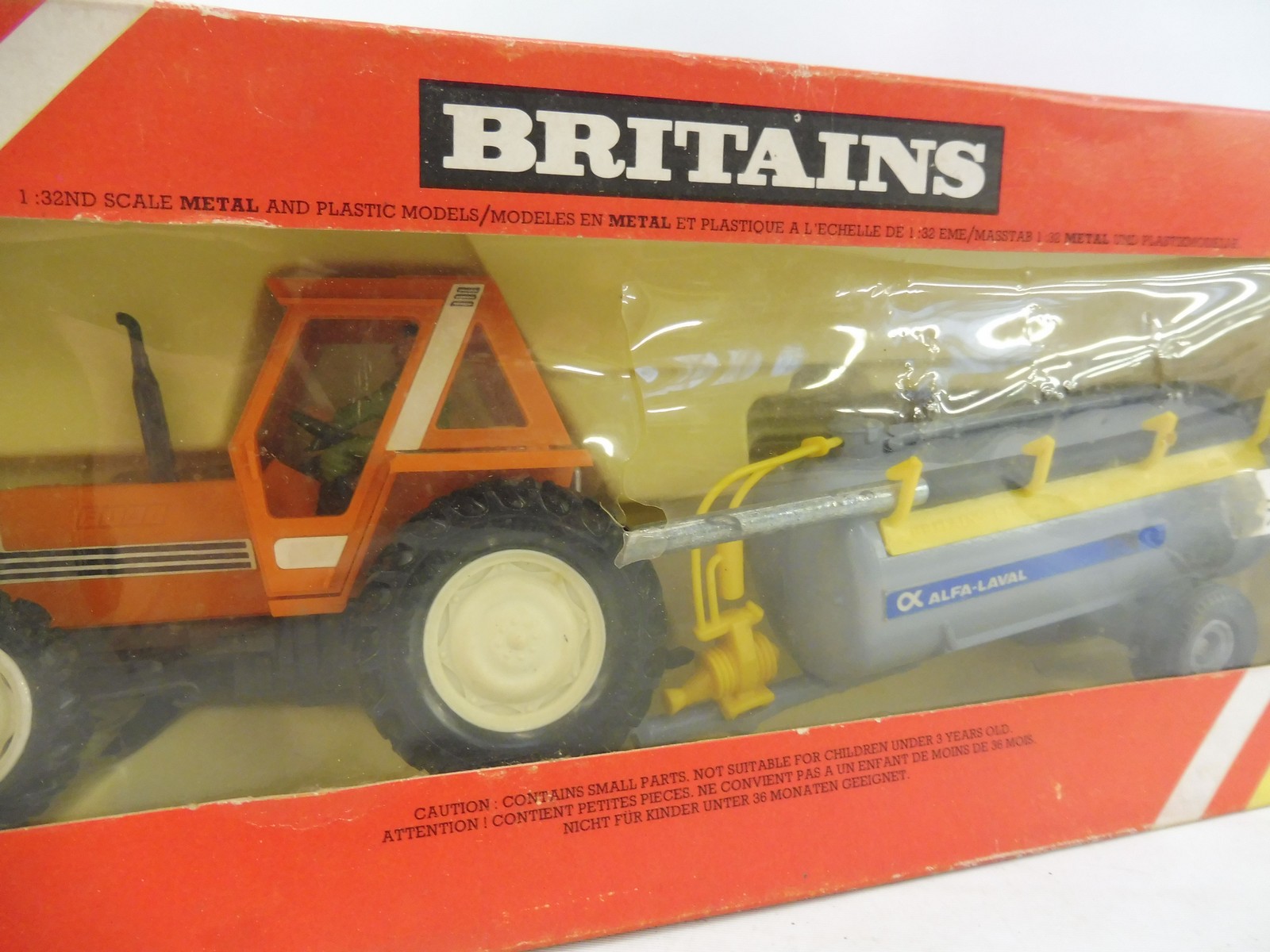 A boxed Britains rainbox pack 1:32 scale circa 1980 Fiat tractor and accessory, no. 9585, box fair - Image 2 of 3