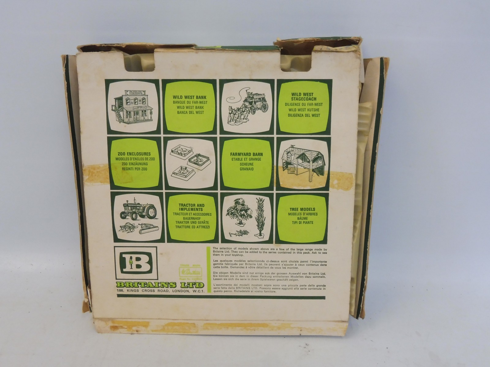 A circa 1960s Britains zoo play set, no. 7316, box in average condition. - Image 2 of 2