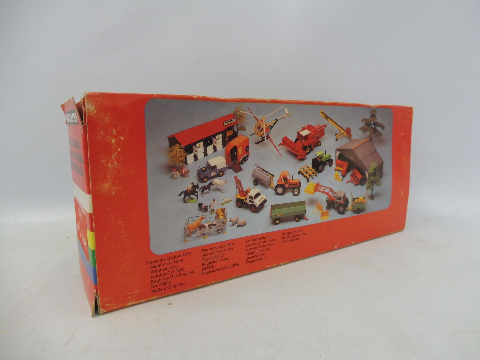 A boxed Britains rainbox pack 1:32 scale circa 1980 Fiat tractor and accessory, no. 9585, box fair - Image 3 of 3
