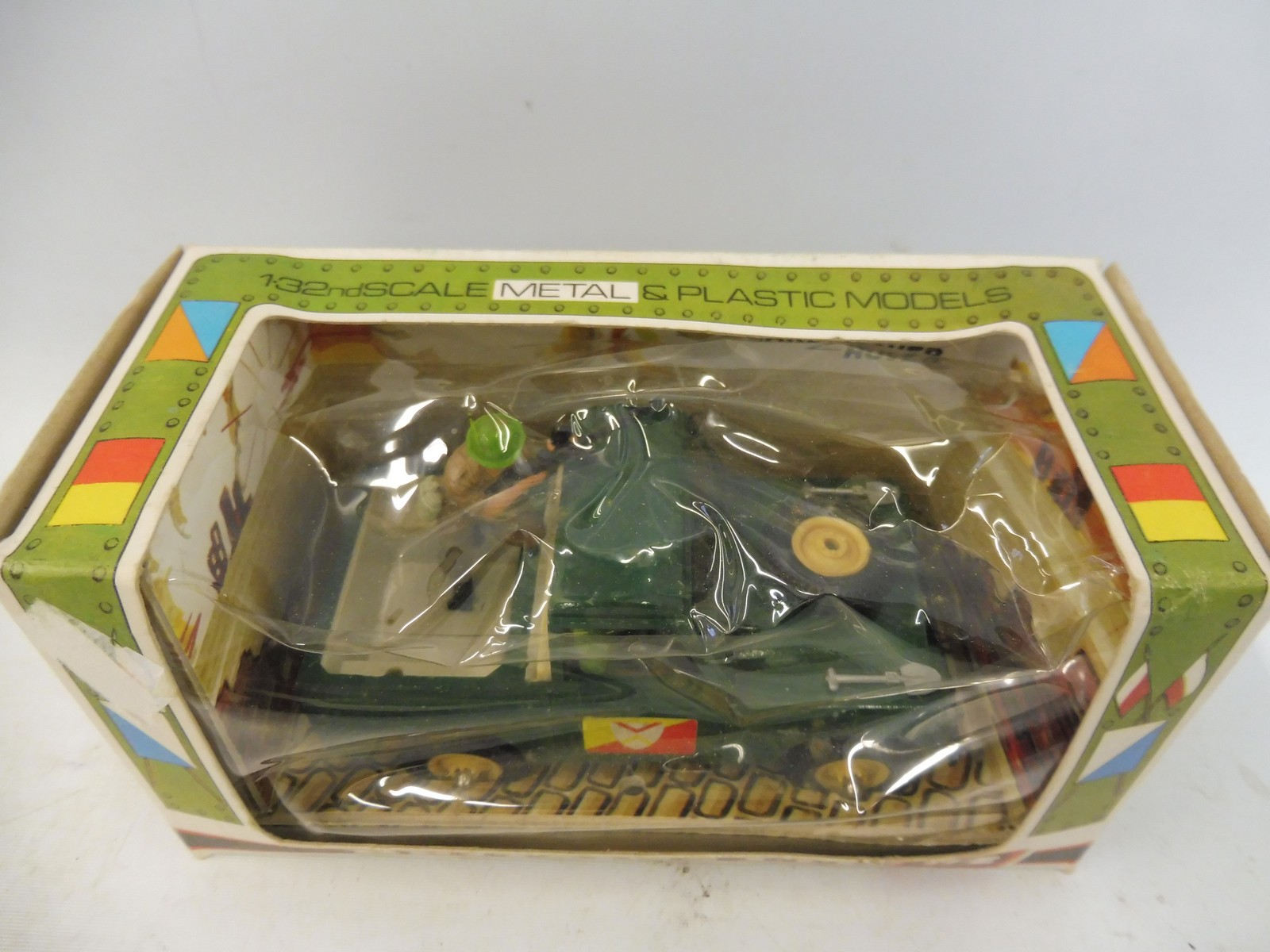 A boxed Britains circa 1970s Military model 9782 British Land Rover plus figures, box fair for - Image 2 of 3