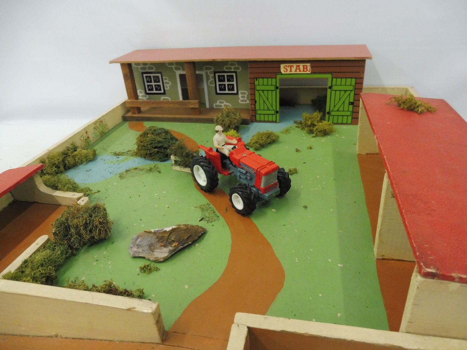 A collection of agricultural vehicles, farm animals and buildings. - Image 2 of 3