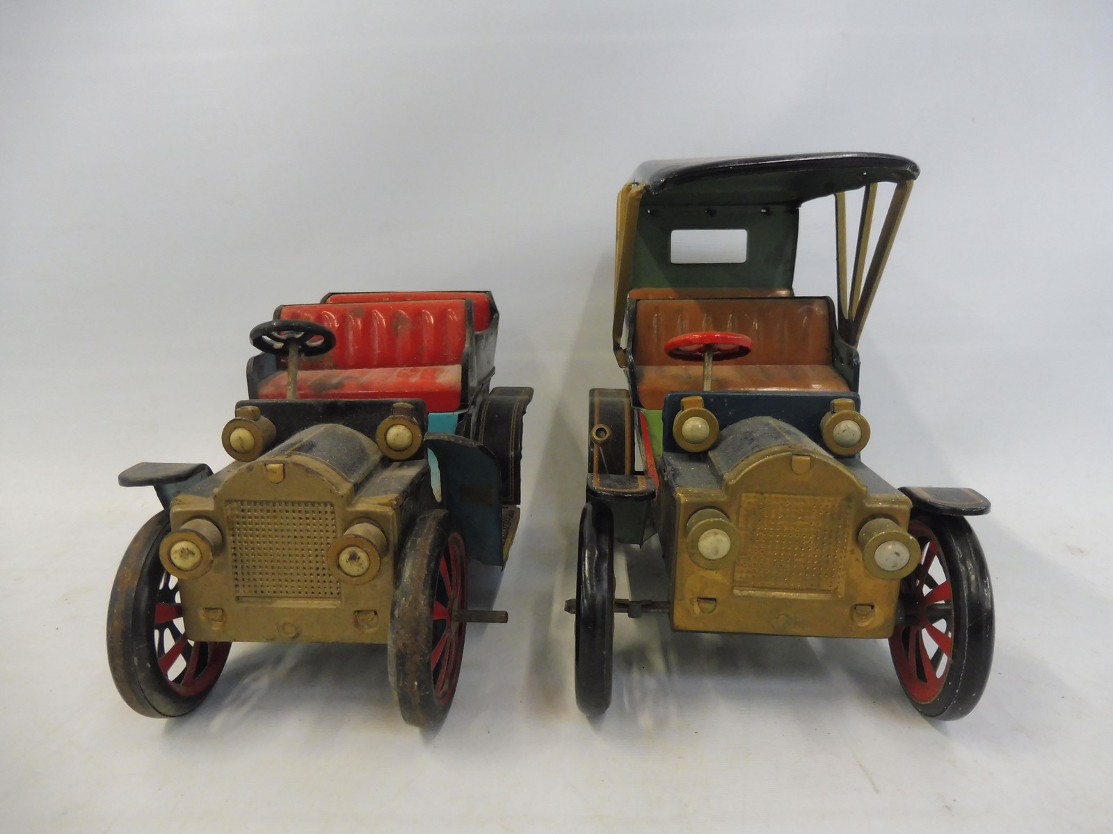 A Japanese tinplate Marx Toys clockwork tinplate car and one other. - Image 3 of 5