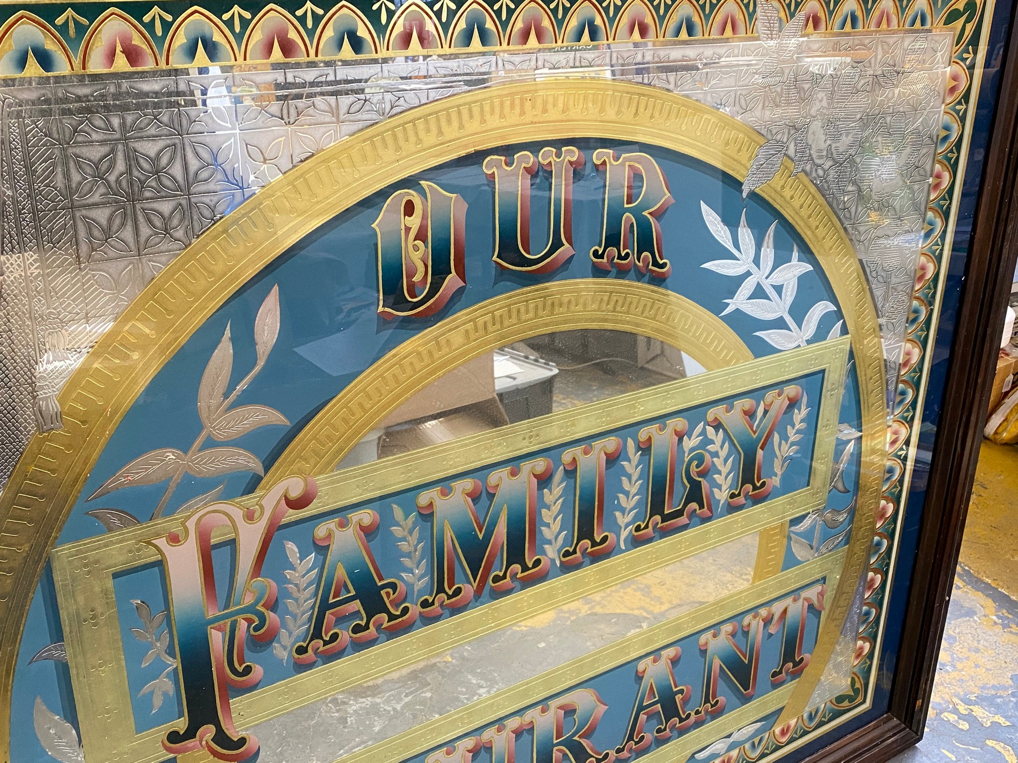 A very large pub/restaurant advertising mirror bearing the words 'Our Family Restaurant', 81 1/2 x - Image 3 of 5