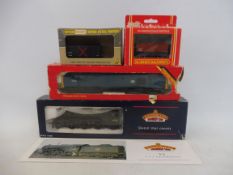 A small amount of oo gauge model railway including a boxed Bachmann 60821 steam locomotive, a 37