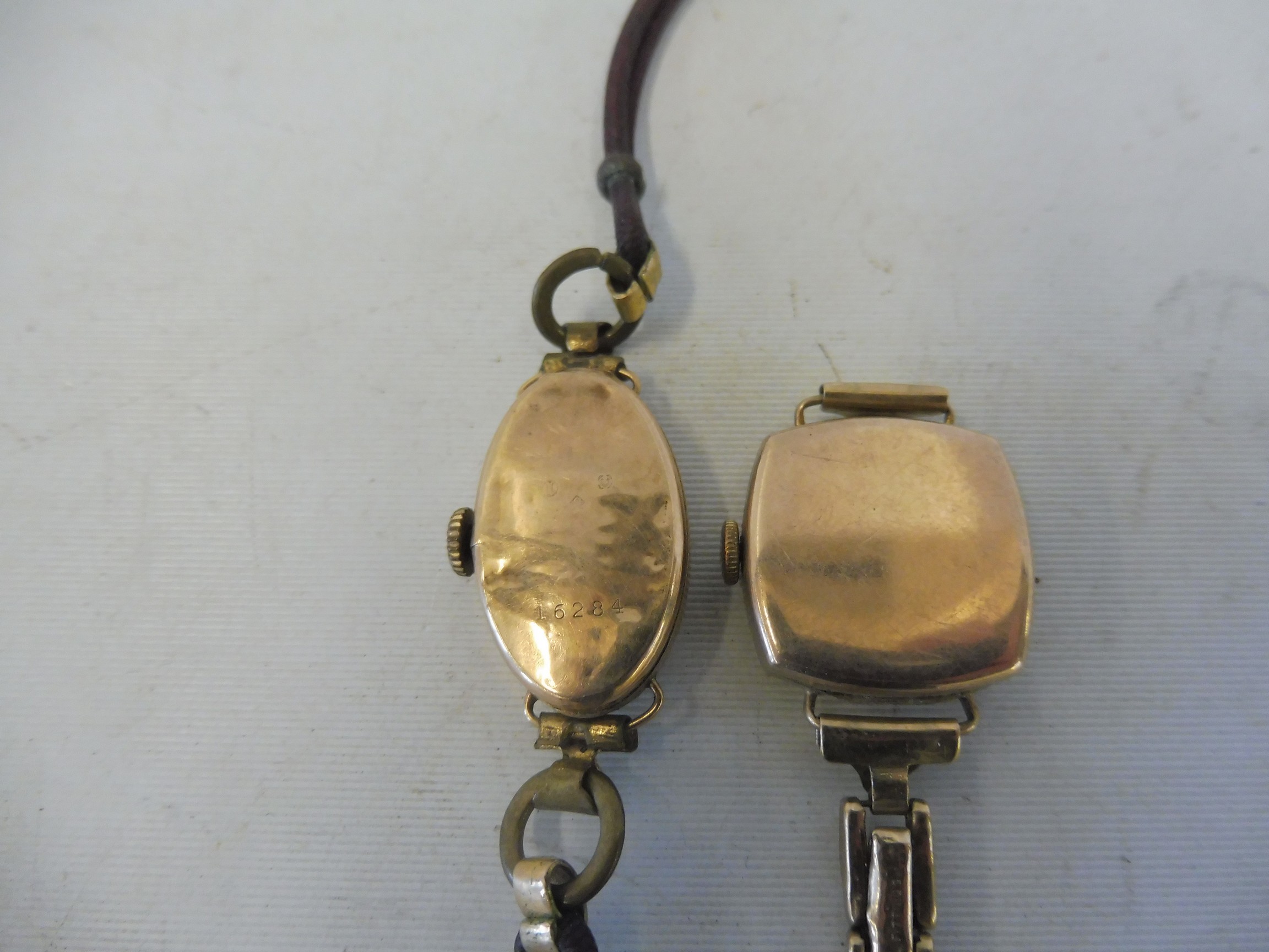 Two 9ct gold ladies wristwatches, one with a leather strap, 10g, the other with a 9ct gold - Image 3 of 3