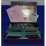 A Hornby '0' Gauge Post-war No.101 Tank Passenger Set, with 0-4-0 Tank Loco LMS maroon No.2270,