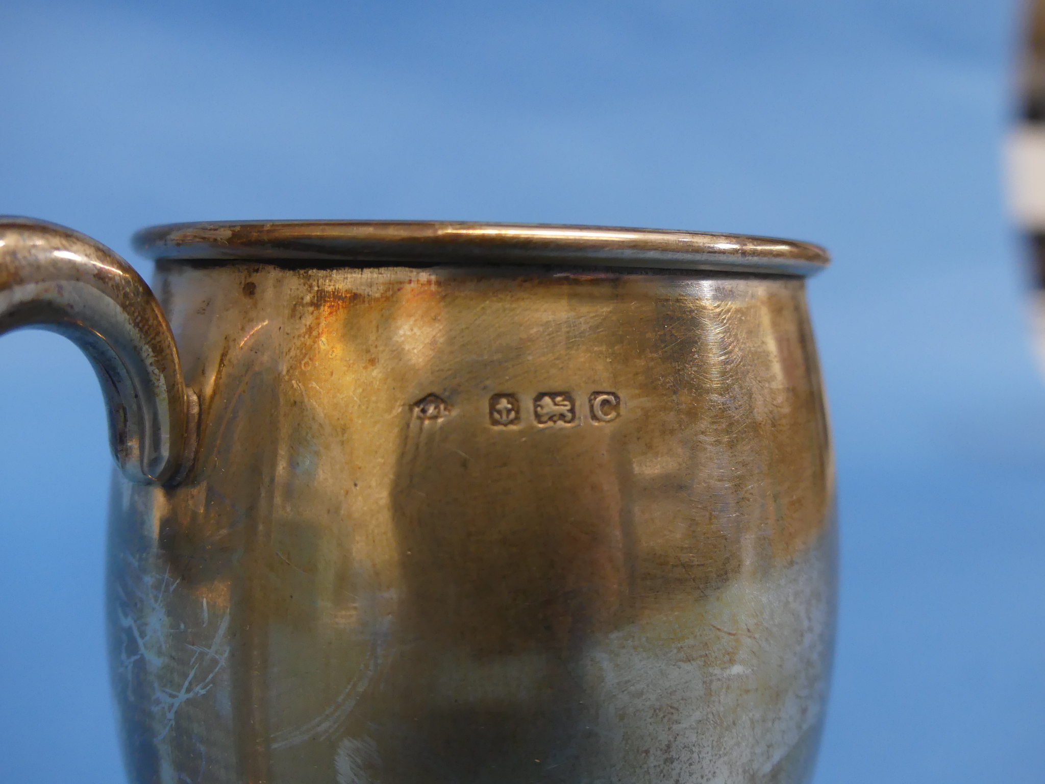 A George V silver Christening Mug, hallmarked Birmingham, 1927, of circular form with plain ring - Image 2 of 2