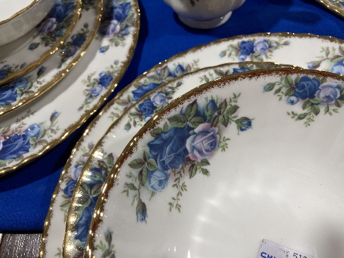 A Royal Albert 'Moonlight Roses' pattern part Dinner and Tea Service, to include a 'Posy Bowl' , sic - Image 6 of 7