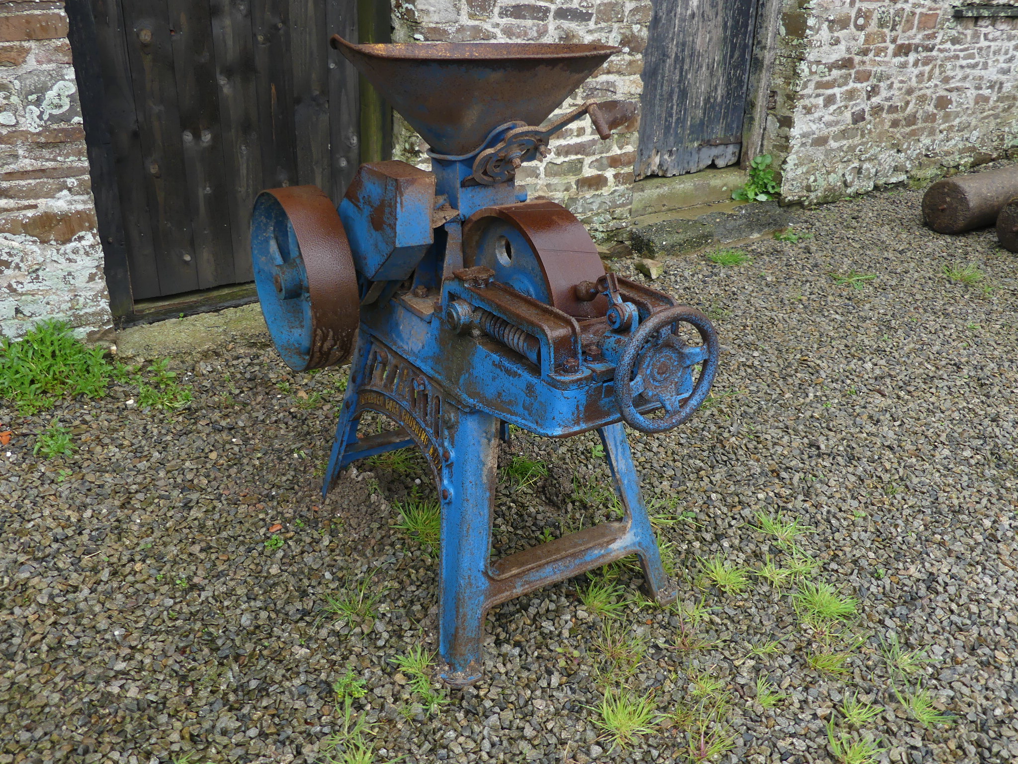 A vintage painted cast iron 'Improved Corn Crushing Mill', by R. Hunt & Co.Ltd Earls Colne - Image 4 of 14