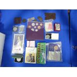 A quantity of Circulated and Commemorative Coins, including 1970 GB & NI Proof set, Commemorative