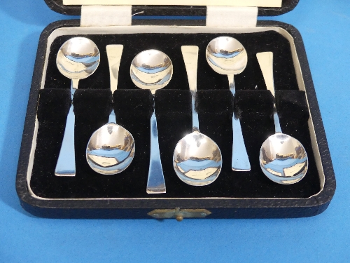 A cased set of six silver 'Devon' Spoons, by Thomas Bradbury & Sons Ltd., hallmarked Sheffield 1947, - Image 2 of 4
