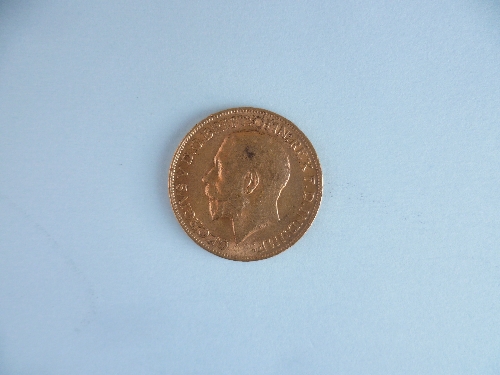 A George V gold Sovereign, dated 1912. - Image 2 of 2
